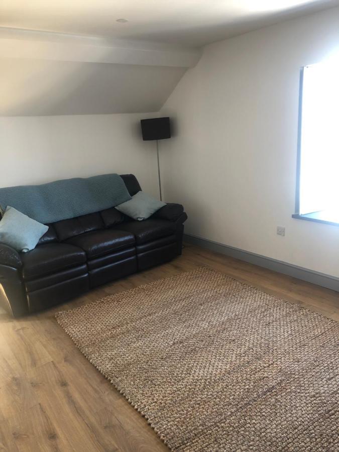 דנבי The Nest @ Ji-Binc, A Large Spacious Apartment. מראה חיצוני תמונה